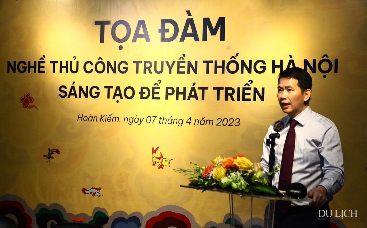 Chủ tịch UBND quận Hoàn Kiếm Phạm Tuấn Long phát biểu